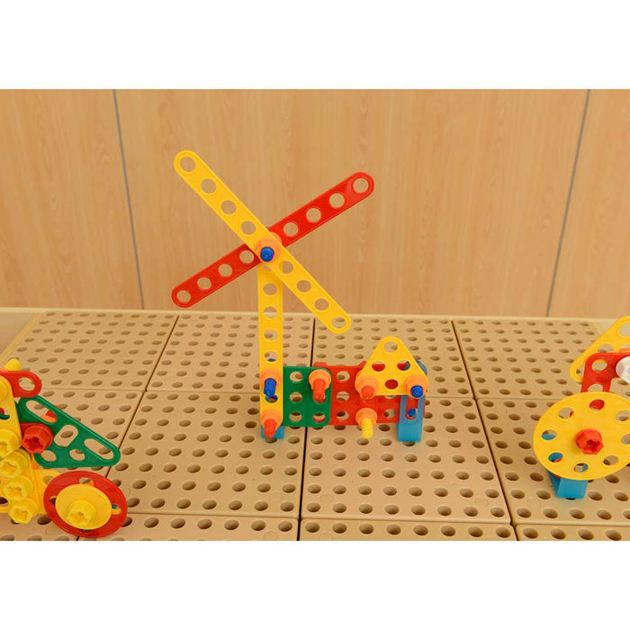 STEM Wall Geometric Shapes 260 Pieces